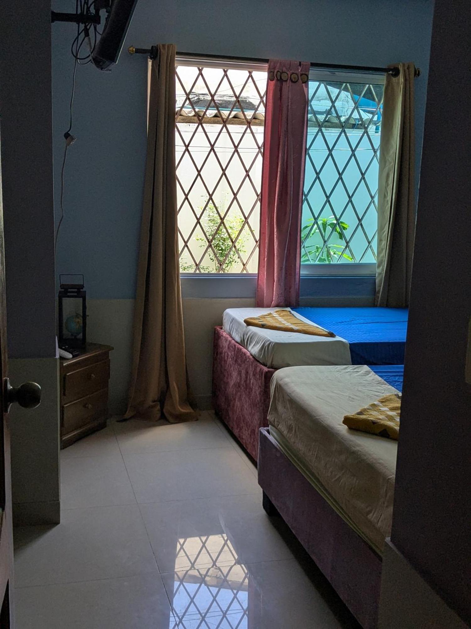 Me Quedo Aqui, Casa Cerca Del Aeropuerto De Cartagena! Habitación en casa particular Cartagena