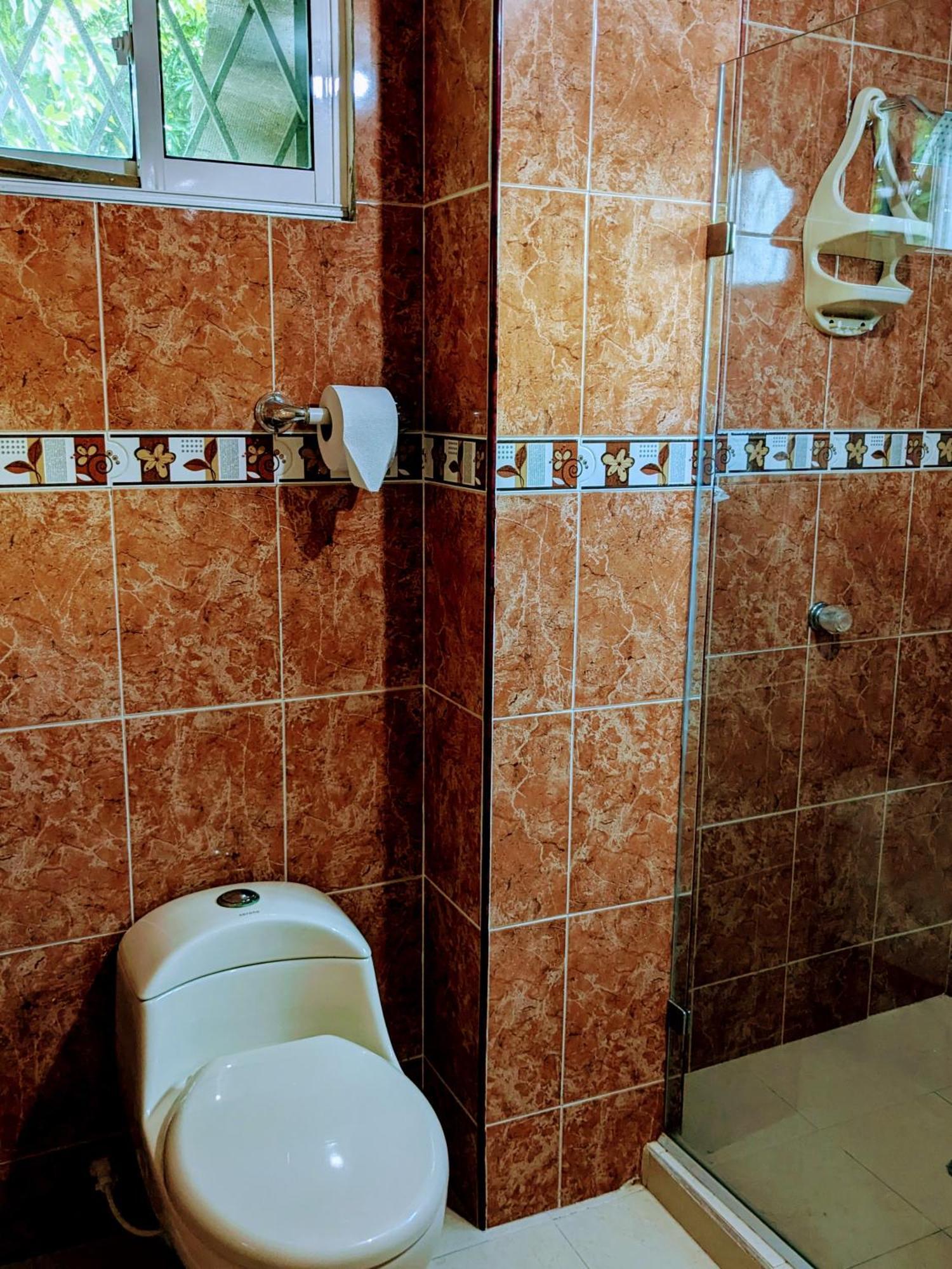Habitación en casa particular Me Quedo Aqui, Casa Cerca Del Aeropuerto De Cartagena!